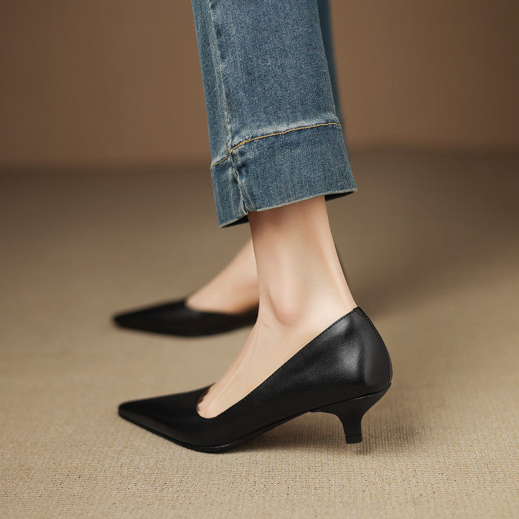 Vienelle™ サイドオープン キトゥンヒール パンプス