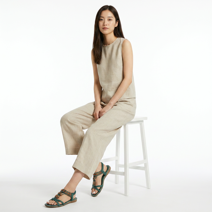 Elora sandalen gedragen door model